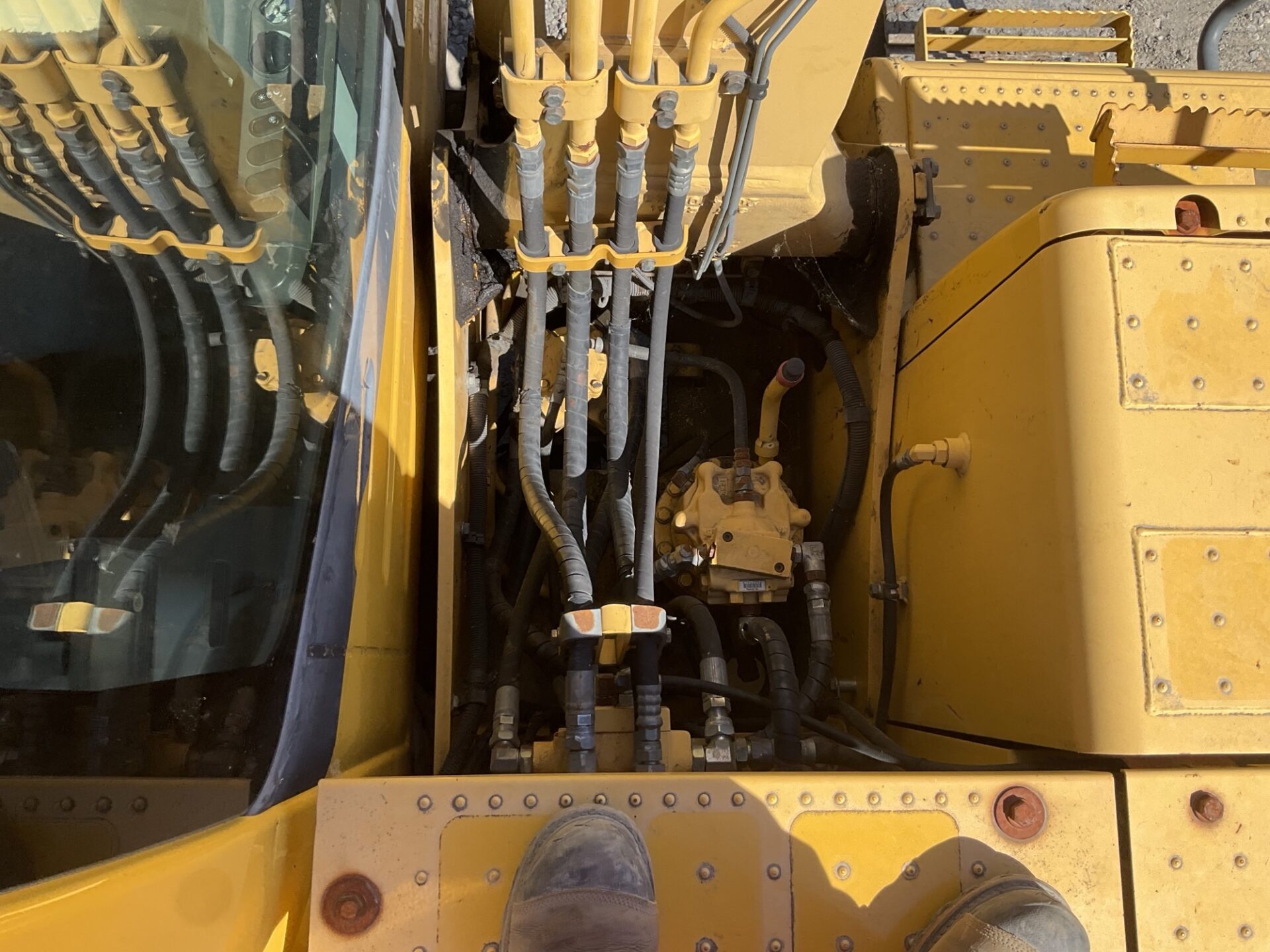 2008 KOMATSU PC120-8