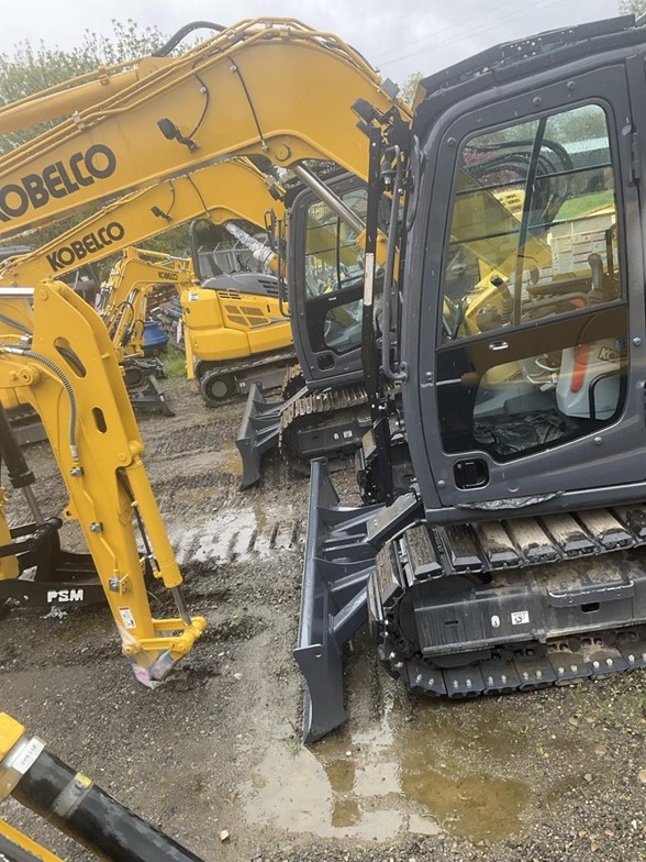 Kobelco SK75SR-7