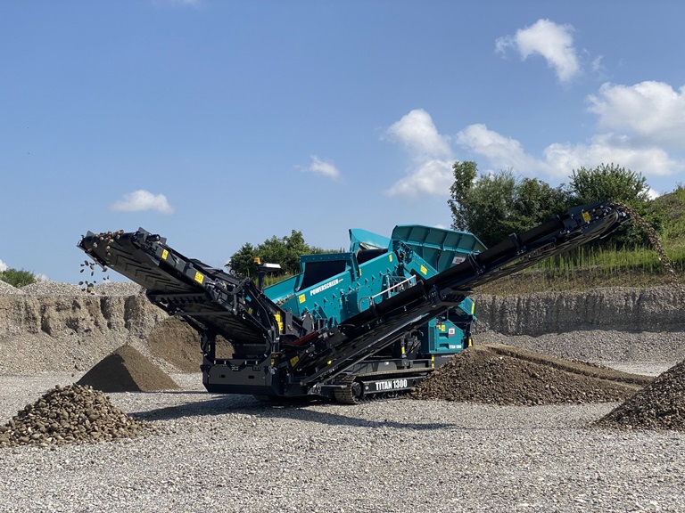 Titan 1300